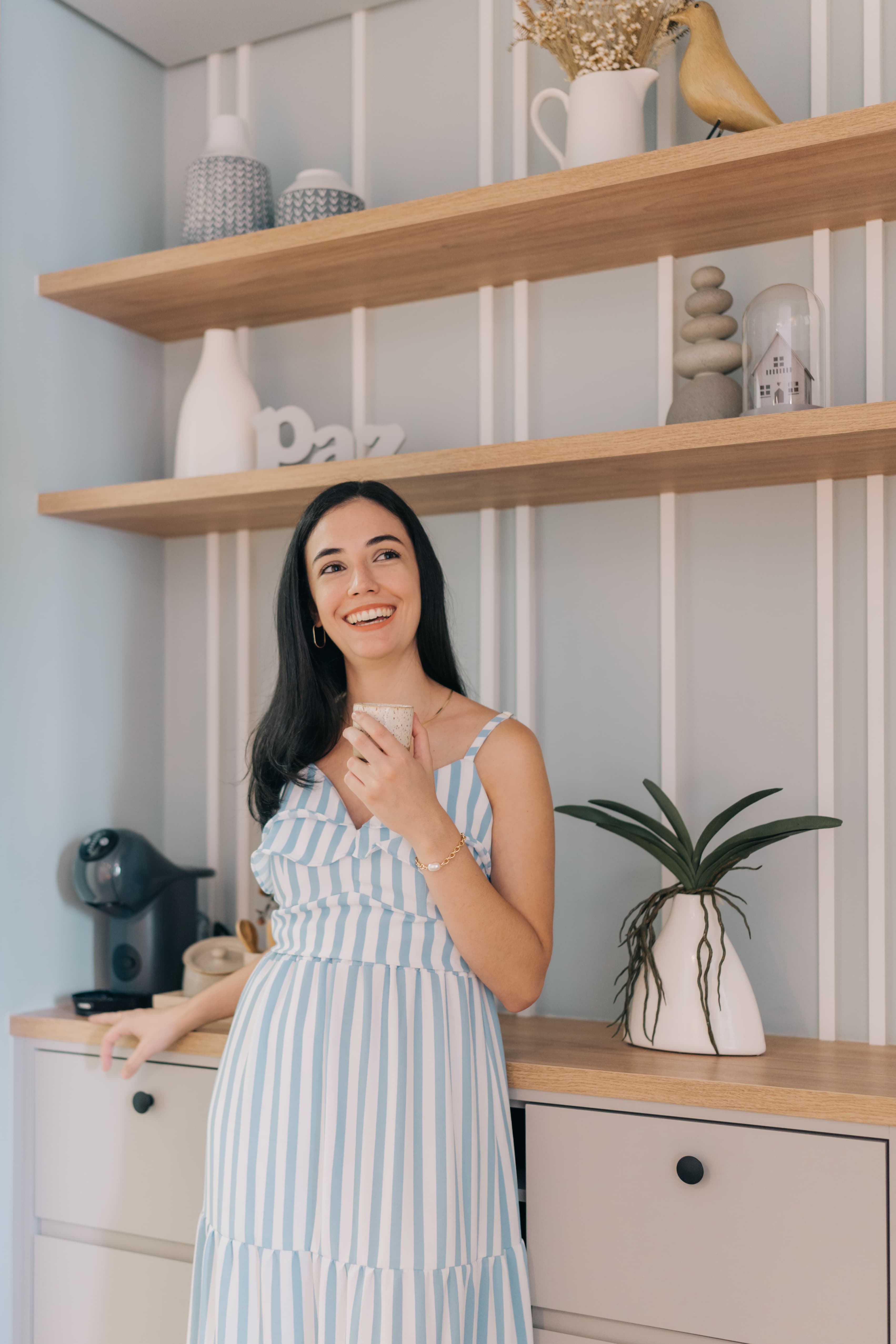 Letícia Moraes, arquiteta e designer de interiores biofílico em Campinas, SP
